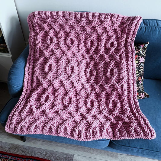 PATTERN: Chunky Celtic Twist Blanket - ILoveMyBlanket