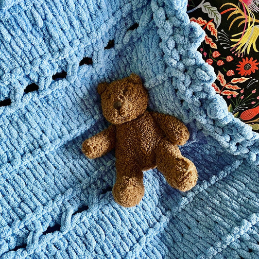 PATTERN: Pom-Pom Baby Blanket - ILoveMyBlanket