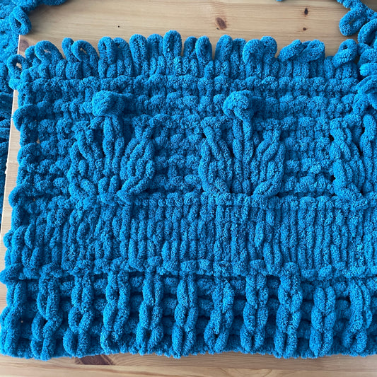 PATTERN: Spring Flowers Blanket - ILoveMyBlanket