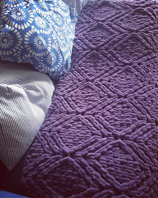 PATTERN: 3-D Squares Geometric Blanket