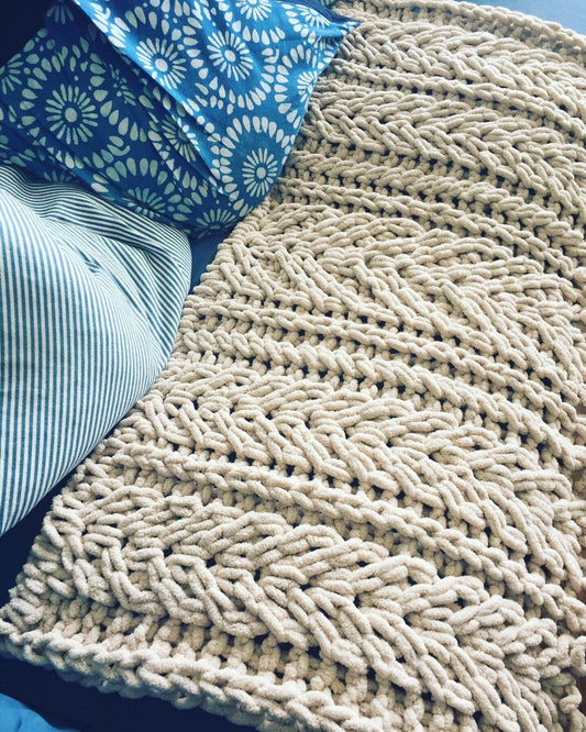 PATTERN: Super Chunky Staghorn Cable Blanket - ILoveMyBlanket