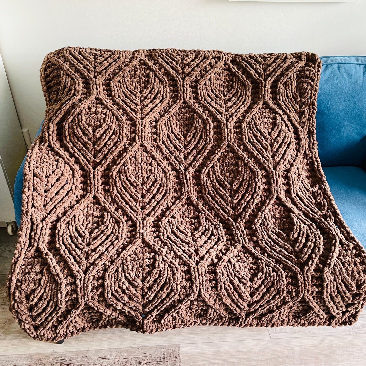 PATTERN: Art Deco Leaf Blanket - ILoveMyBlanket