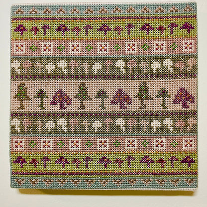 CROSS STITCH PATTERN: Toadstools