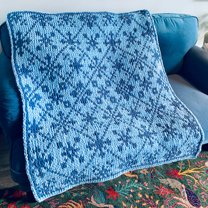 PATTERN: Snowflake Scandinavian Blanket - ILoveMyBlanket
