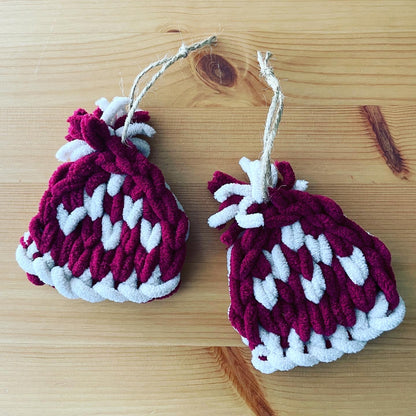 PATTERN: Toque and Sweater Ornaments - ILoveMyBlanket