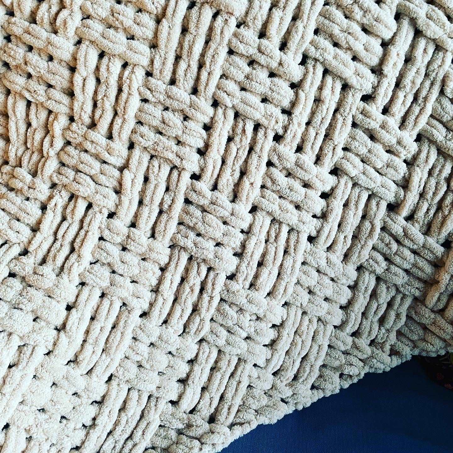 PATTERN: Diagonal Basket Weave Blanket – ILoveMyBlanket