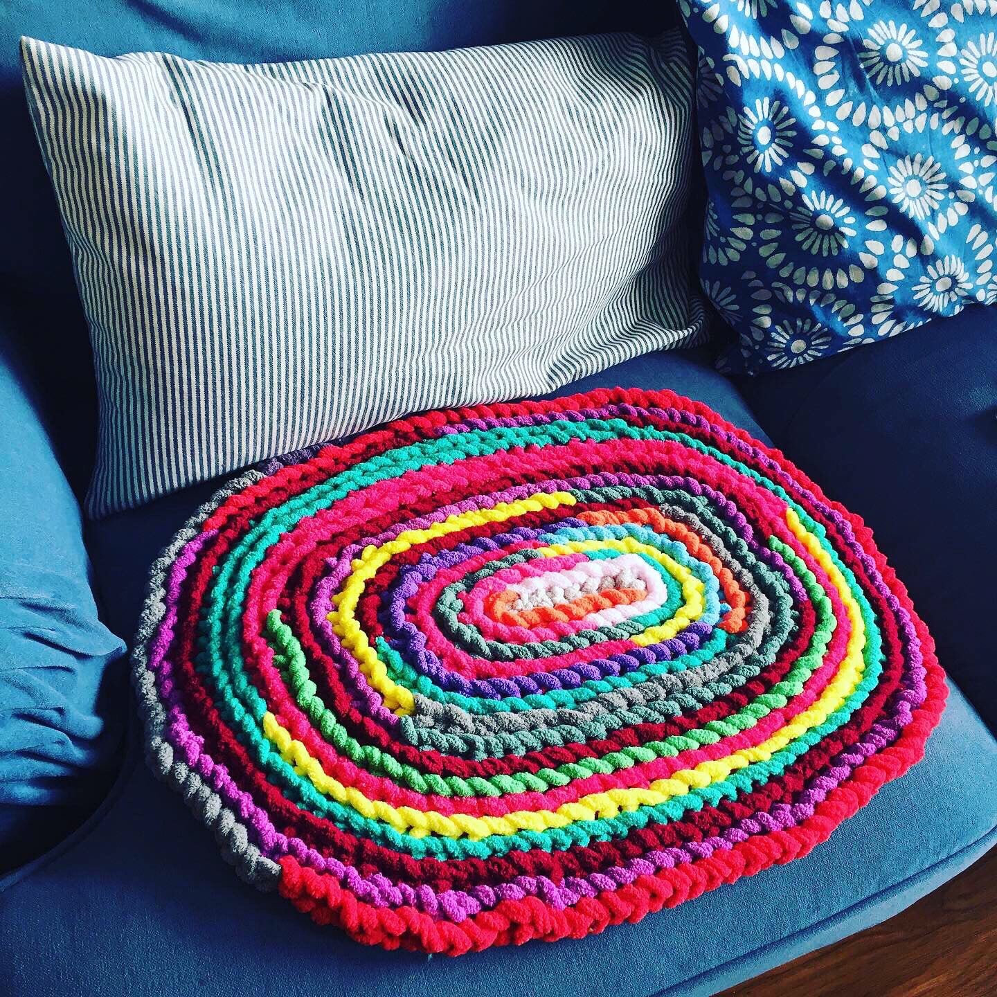8 Free Crochet Oval Rug Pattern  Crochet rug, Crochet rag rug, Crochet rug  patterns