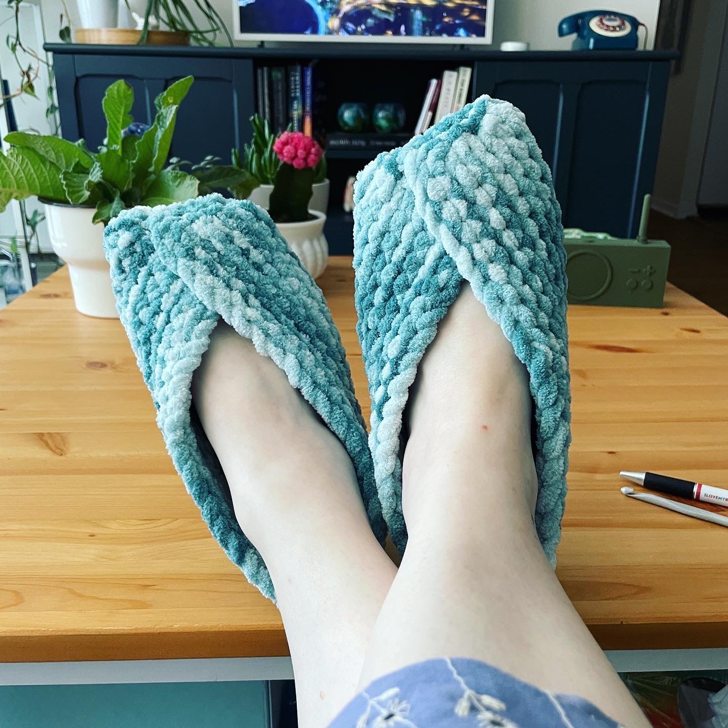 PATTERN One Piece Slippers ILoveMyBlanket