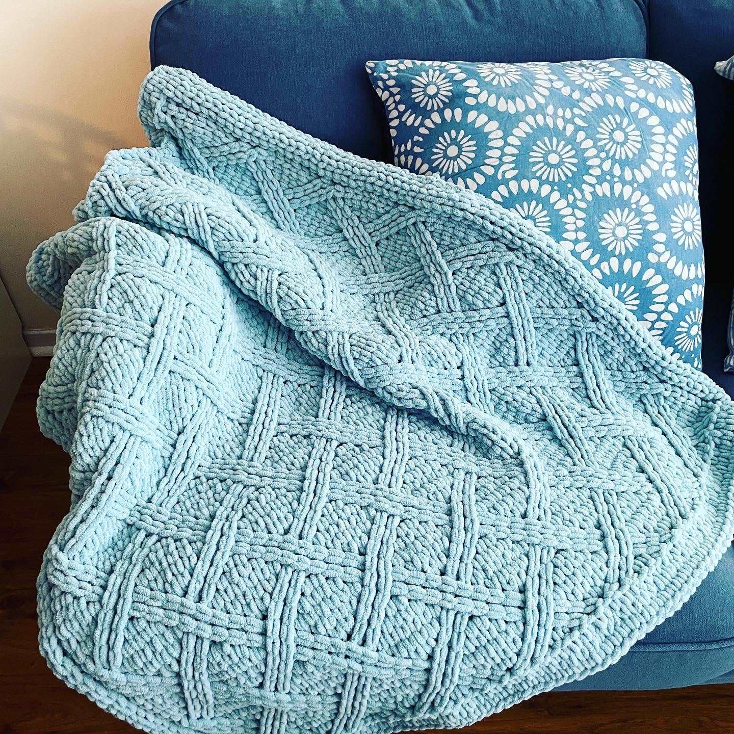 Basket Weave Bernat Loop Yarn Baby Blanket PATTERN: Fancy Basket