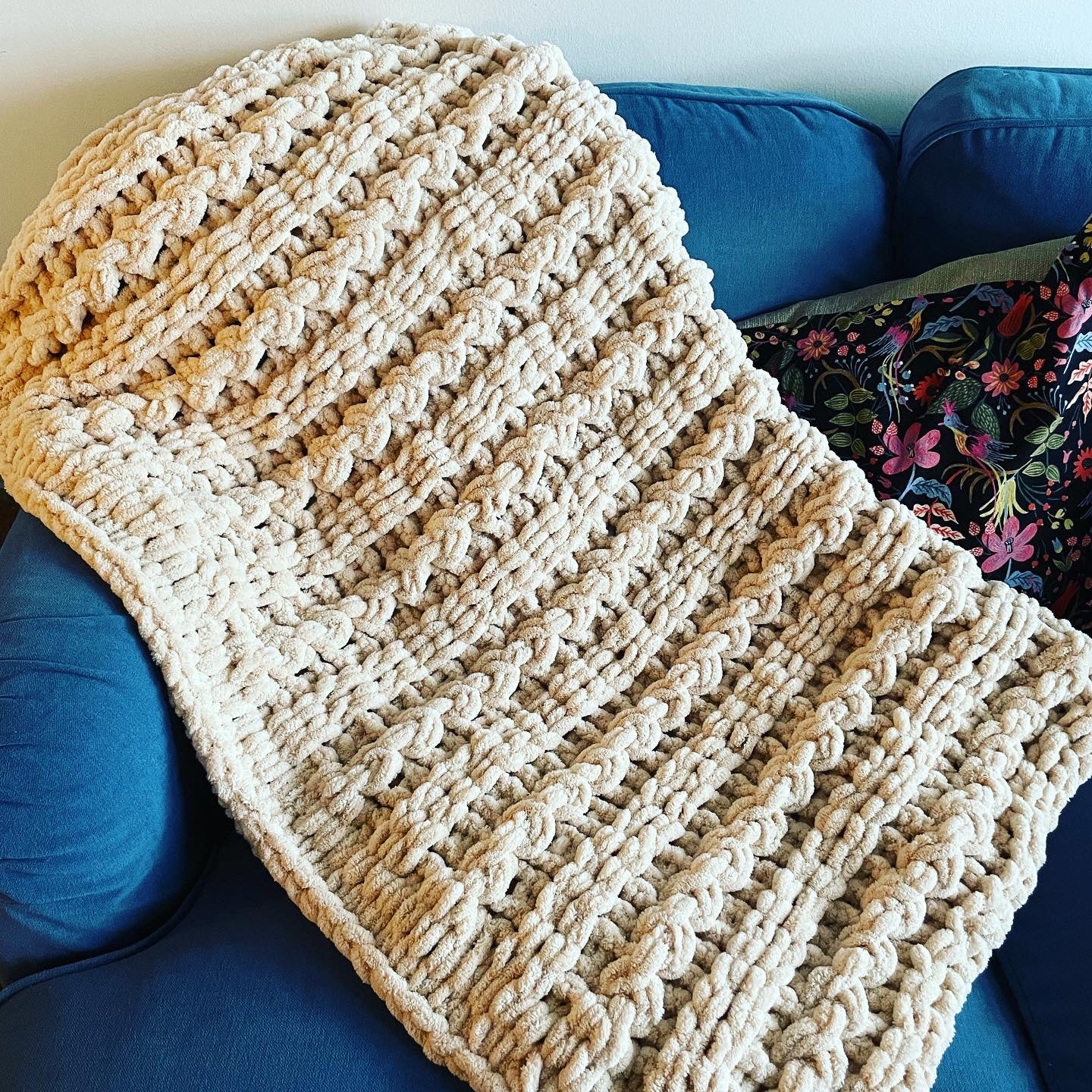 Knot best sale knit blanket