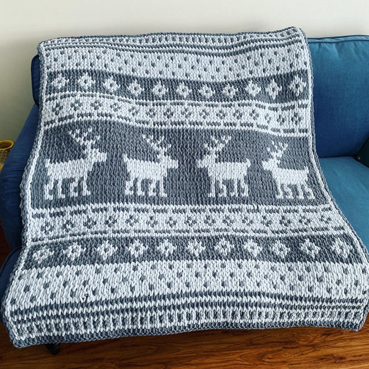 PATTERN: Reindeer Scandinavian Blanket - ILoveMyBlanket