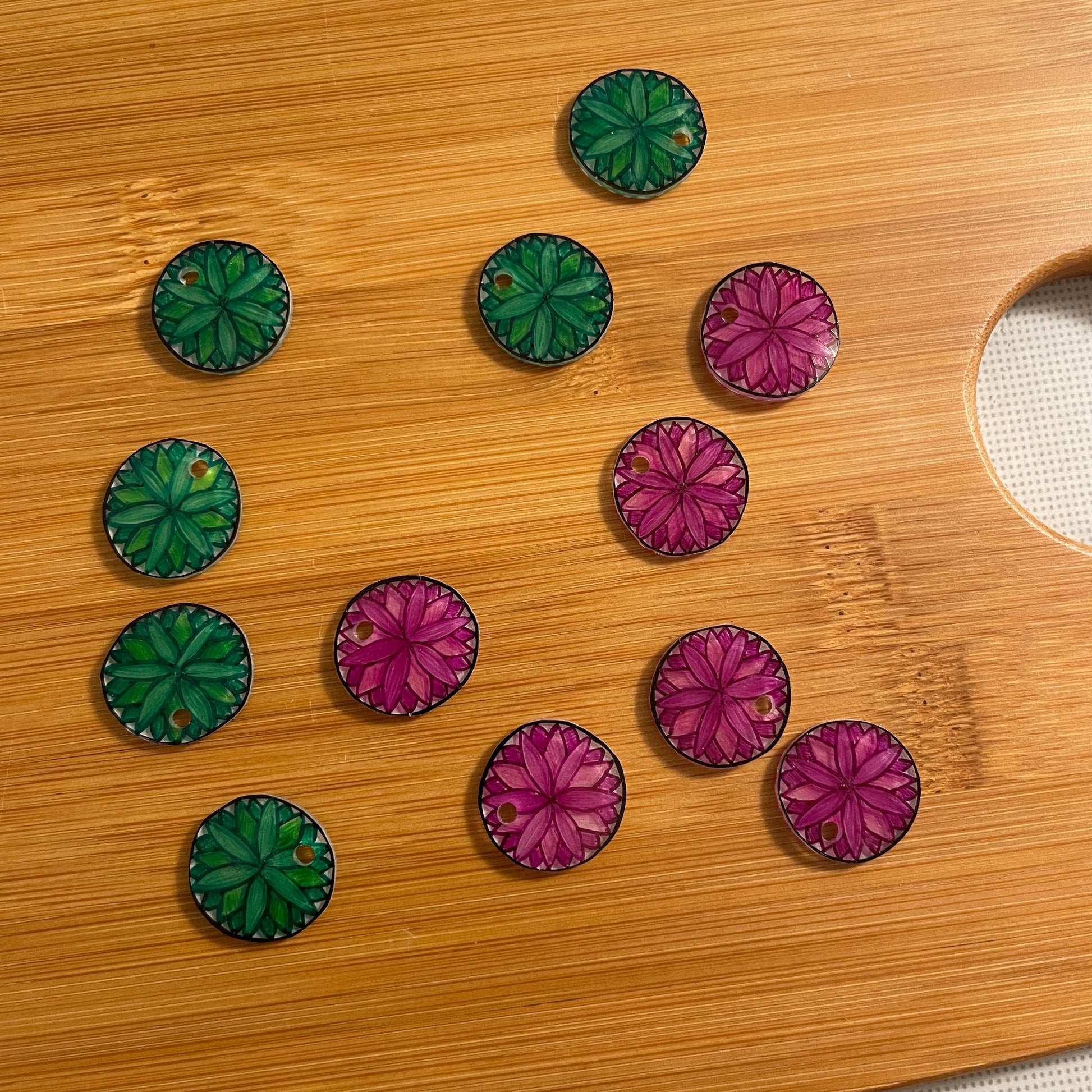 Stitch Markers with Dahlia Flower Charms - ILoveMyBlanket