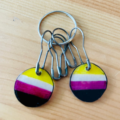 Stitch Markers with Non-Binary Pride Charms - ILoveMyBlanket