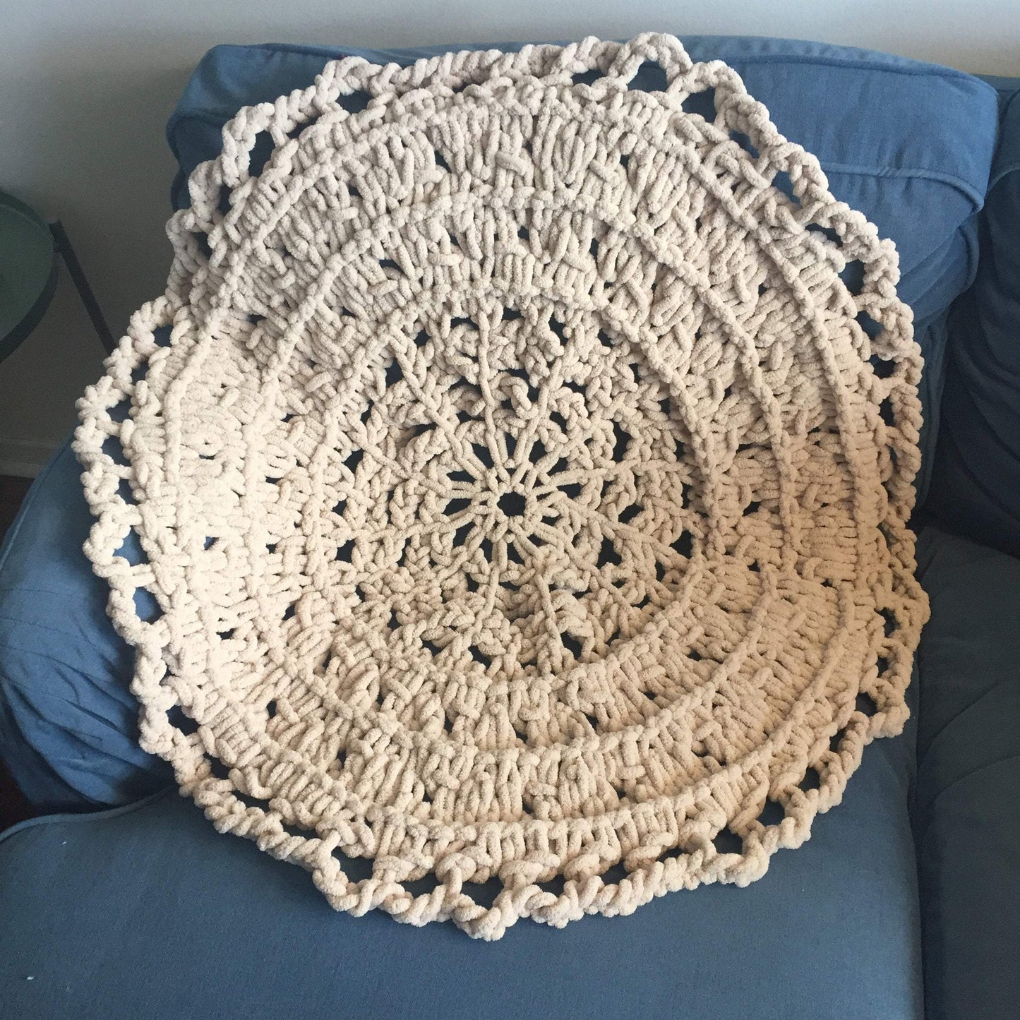 PATTERN: Circular Crochet-Look Throw Blanket - ILoveMyBlanket