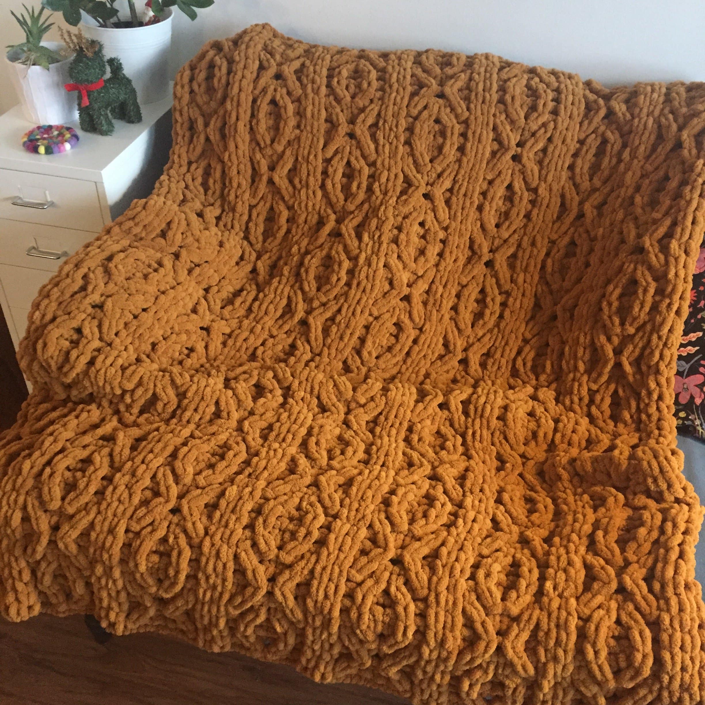 Hugs and kisses online blanket tutorial